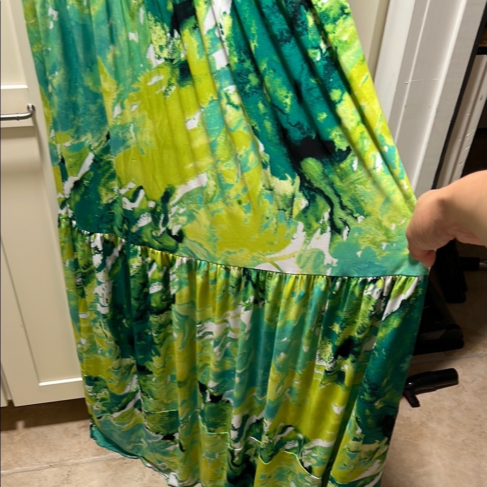 BOGO💞 abstract Green and Yellow Sleeveless Maxi Dress - Picture 3 of 4